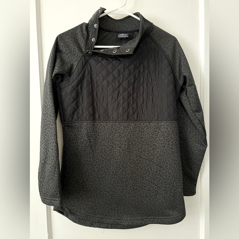 Charles River pullover